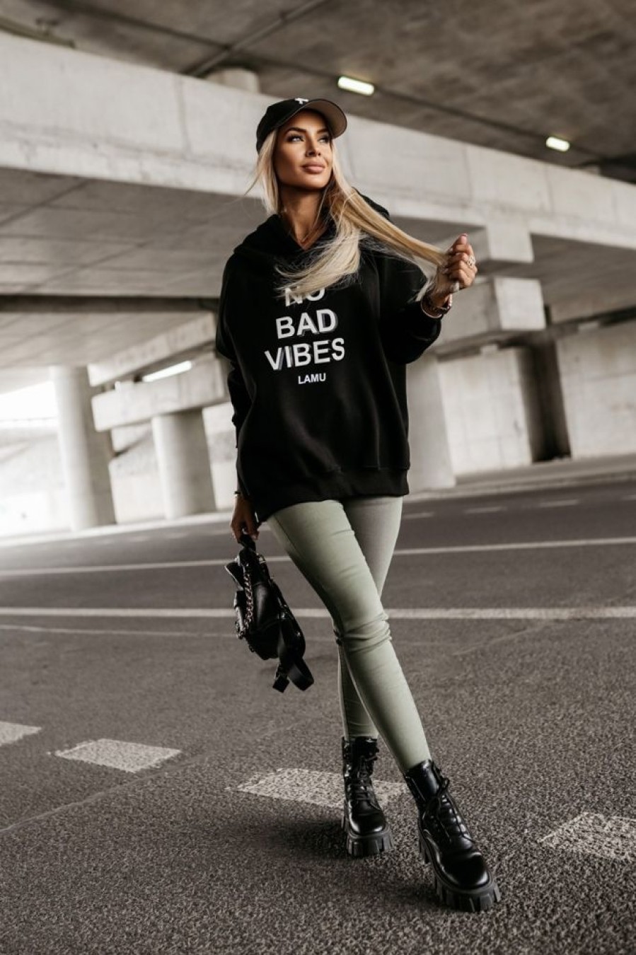 Odziez CandyTM Bluzy Z Kapturem | Bluza Dresowa Ocieplana Z Kapturem No Bad Vibes Czarna